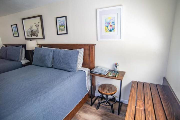 Room 33 of 52