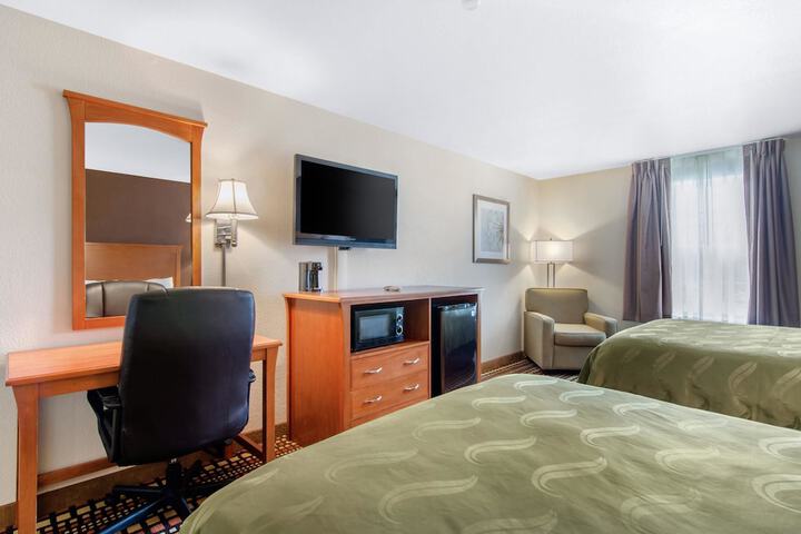 Room 14 of 28