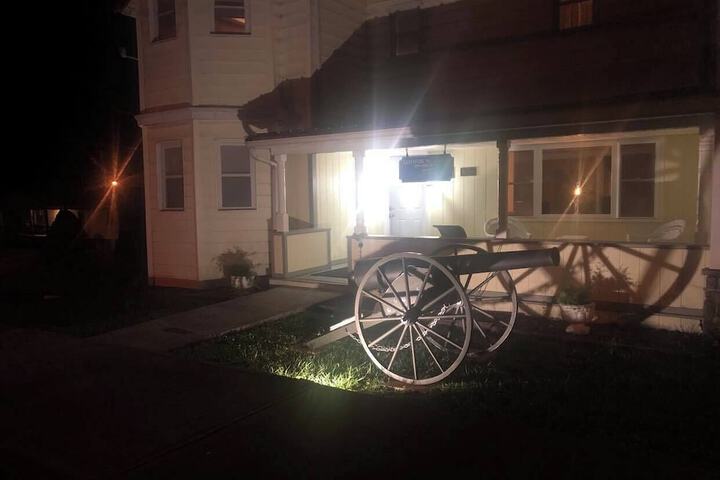 Cannon Hill Inn