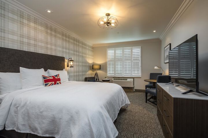 Room 14 of 29