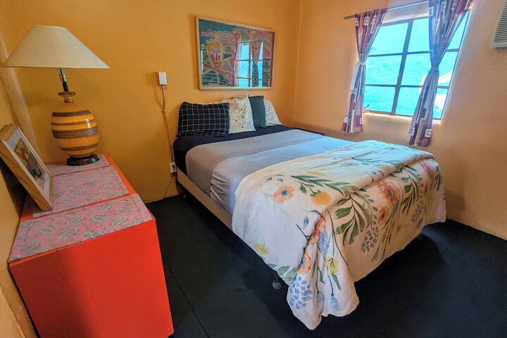 Room 121 of 286