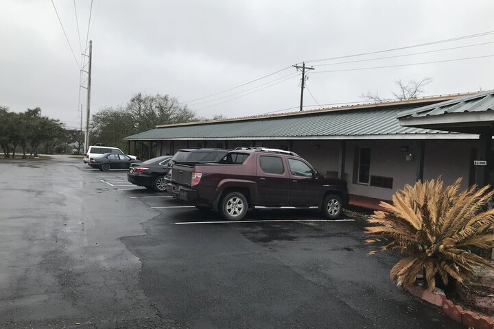 Outpost Motel