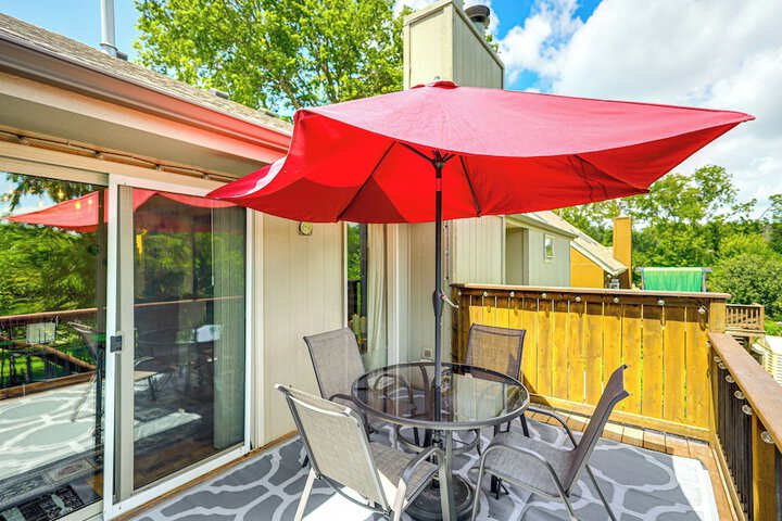 5 Mi to Platte River: Inviting Bellevue Rental