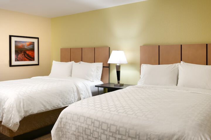 Room 18 of 24