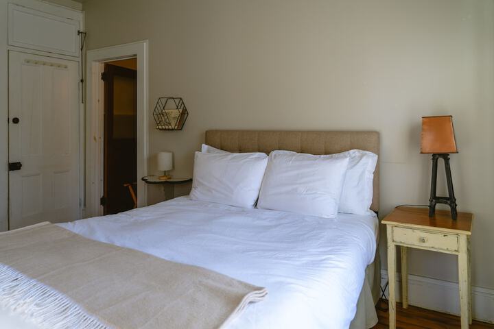 Room 11 of 52