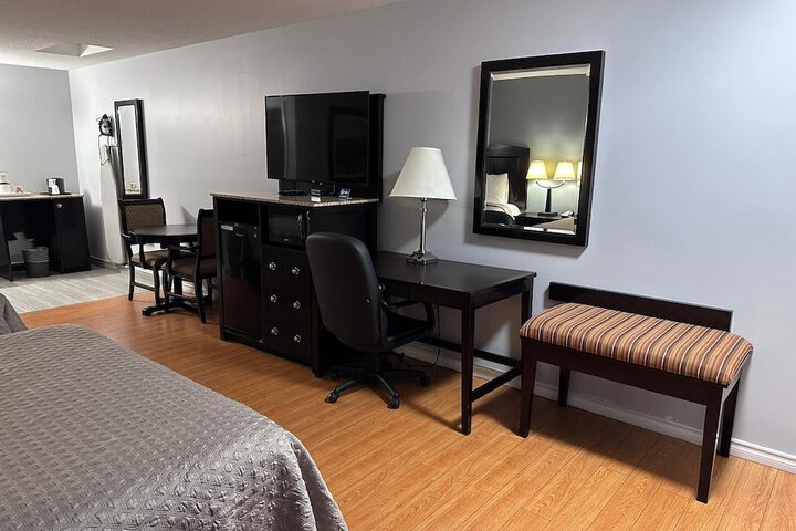 Room 21 of 24