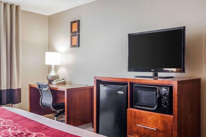 Room 20 of 33