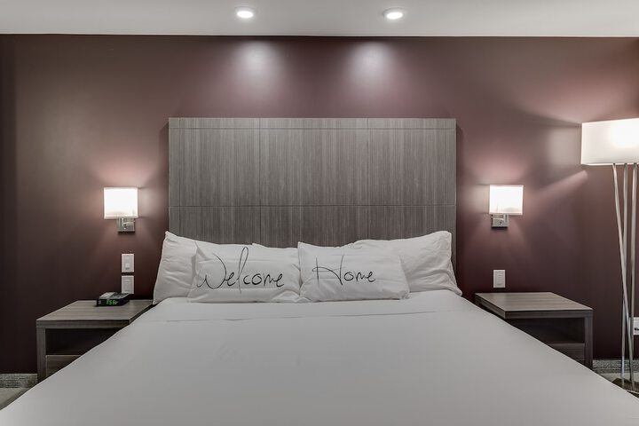 Home Inn & Suites Saskatoon South