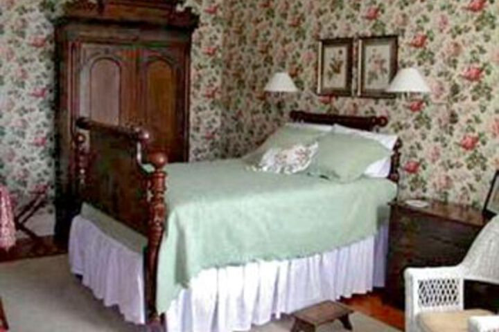 Halcyon Farm Bed & Breakfast