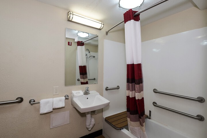 Room 21 of 25