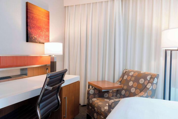 Room 30 of 60