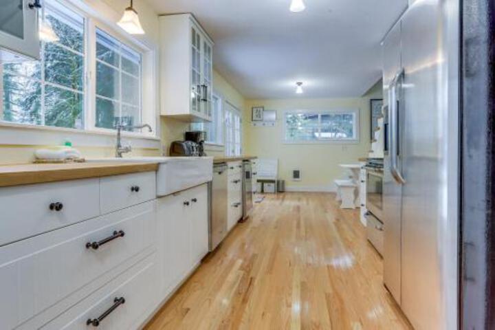 Barlow Bungalow