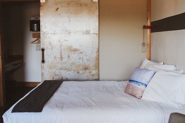 Room 43 of 76