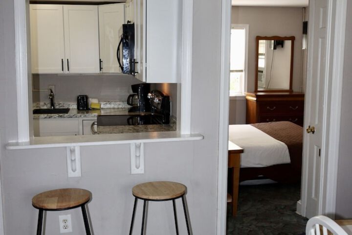 Room 60 of 83