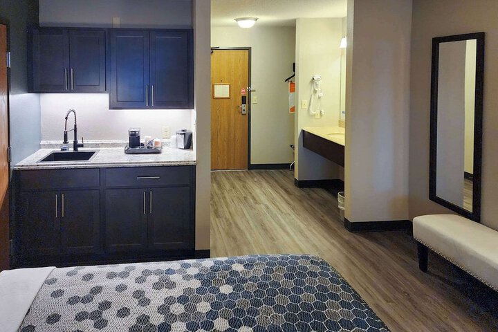 Room 26 of 32