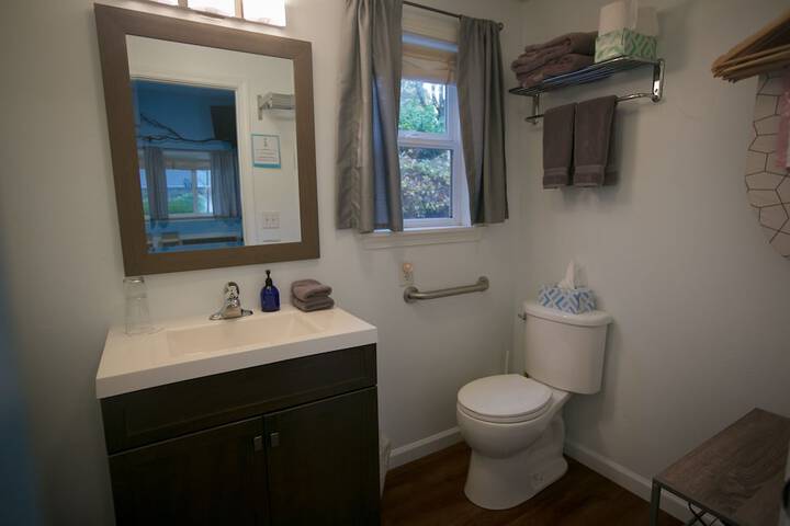 Room 41 of 236