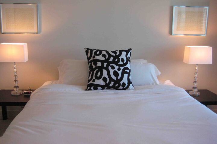 Room 5 of 19