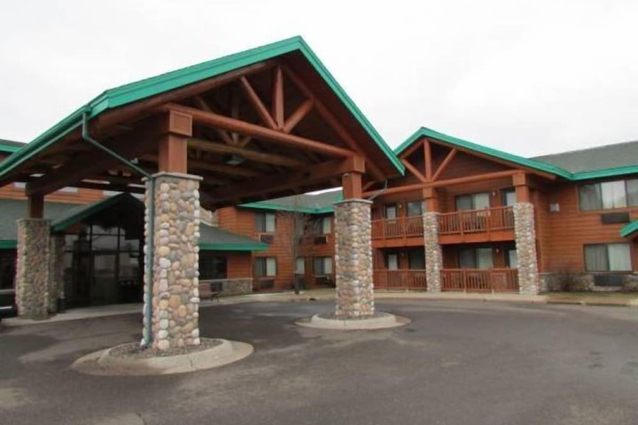 Shell Lake Lodge a Travelodge by Wyndham