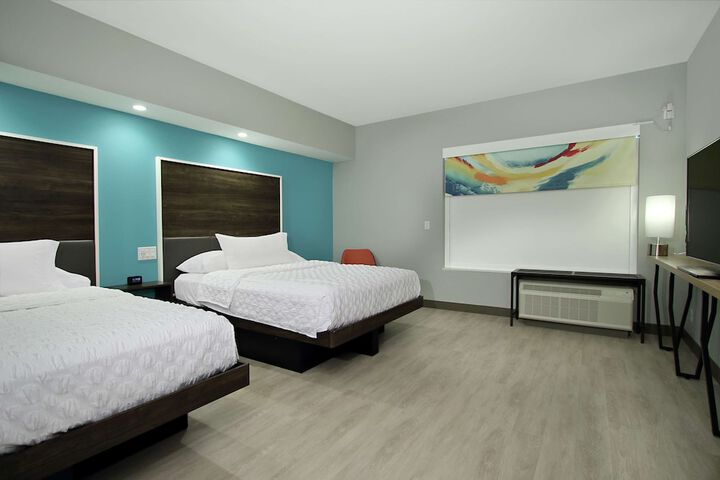 Room 18 of 38