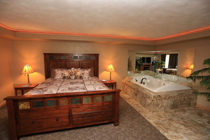 Room 6 of 34