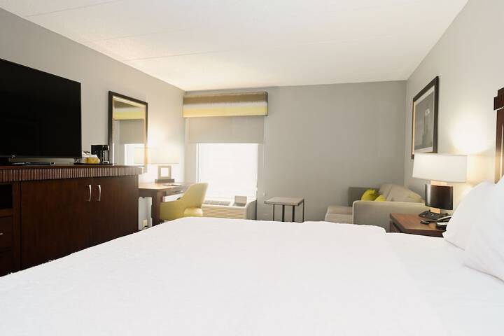 Hampton Inn by Hilton Lexington Park