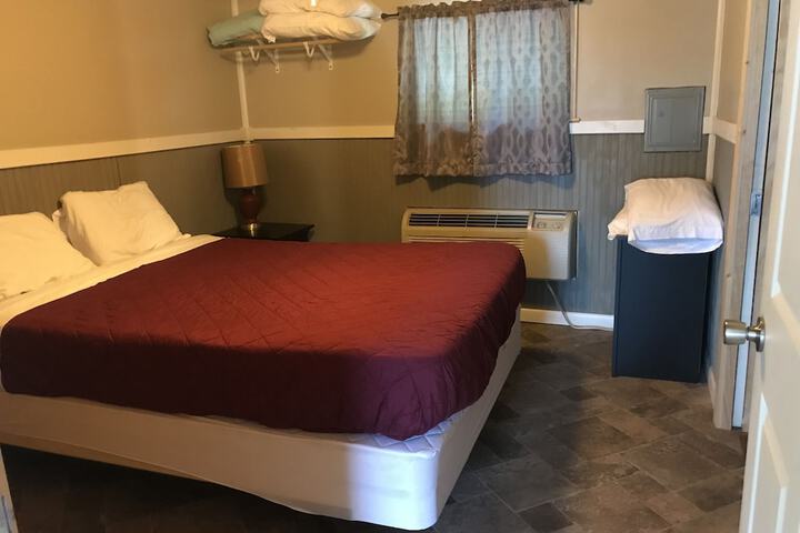 Room 14 of 29