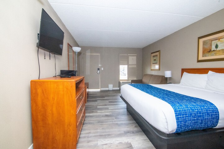 Room 21 of 27
