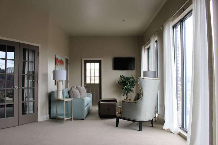Room 27 of 45