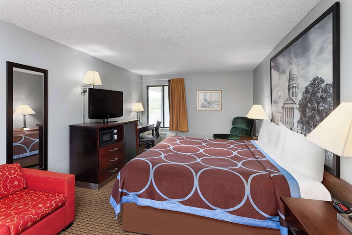 Room 15 of 30