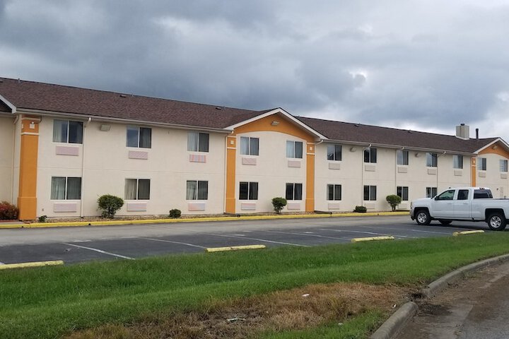 Hotel 2 of 48