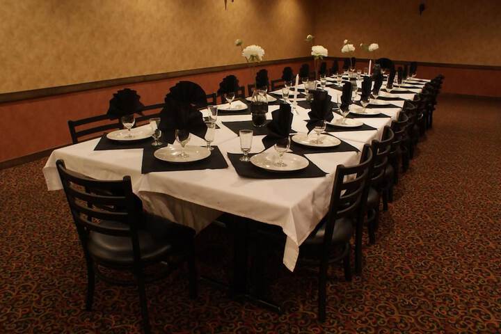 Dining 25 of 34