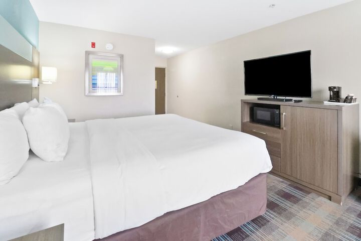 Comfort Inn Dunn near I-95