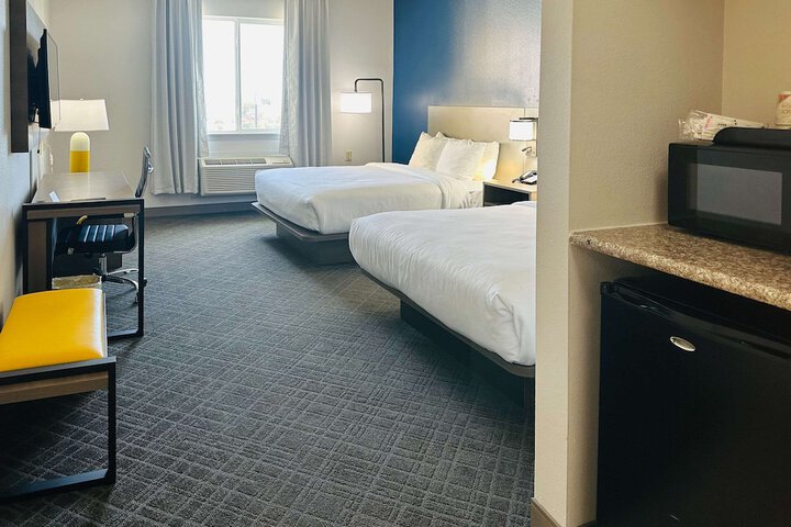 Room 13 of 52