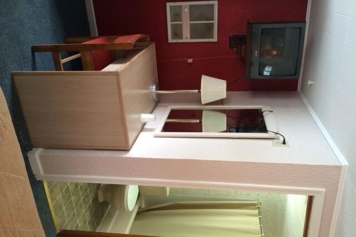 Room 16 of 45