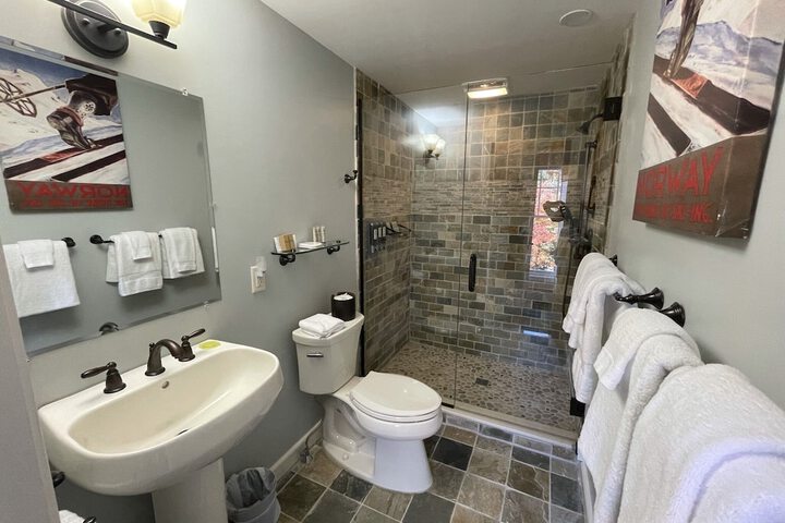 Room 8 of 24