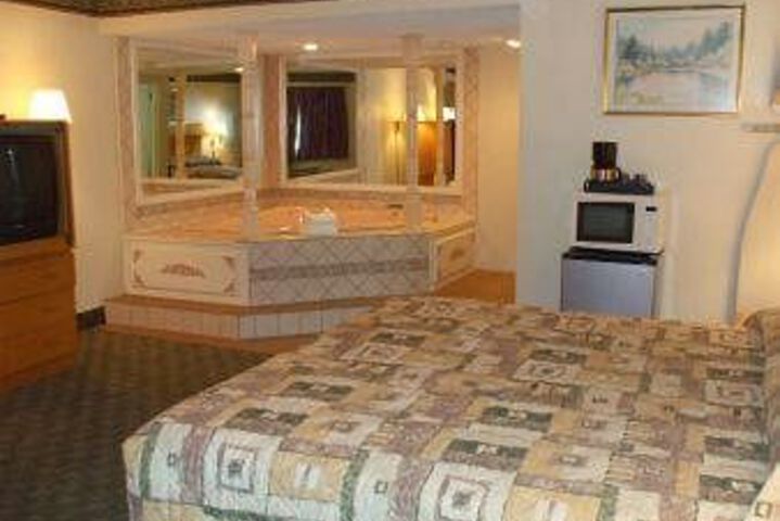 SUPER 8 BELLMAWR NJ PHILADELPH