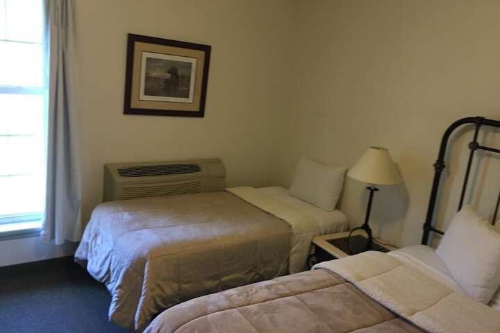 Room 19 of 38