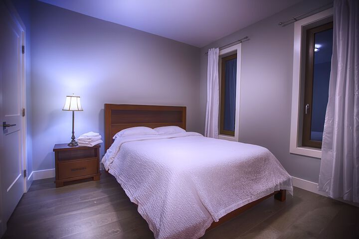Room 19 of 34