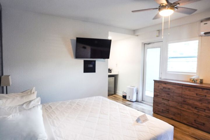 Room 46 of 131