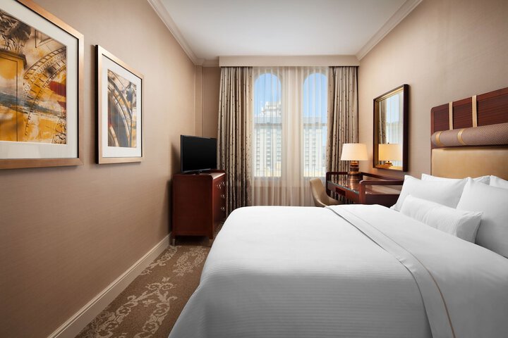 Room 26 of 41