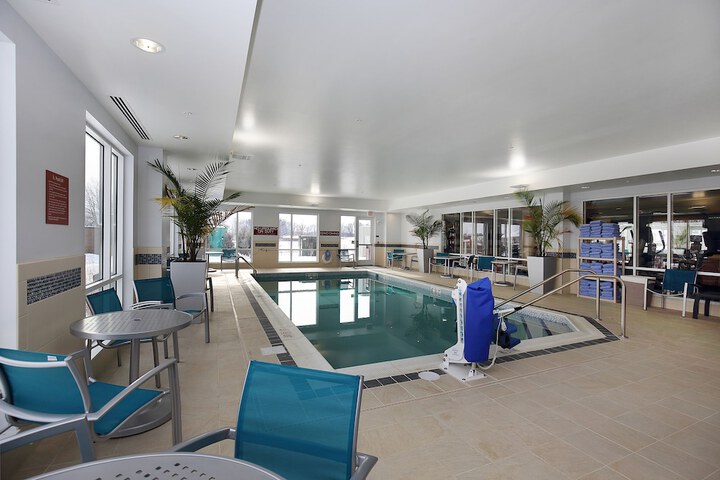 TownePlace Suites Grove City Mercer / Outlets