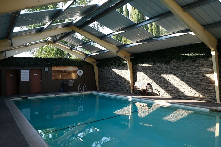 Pool 15 of 57