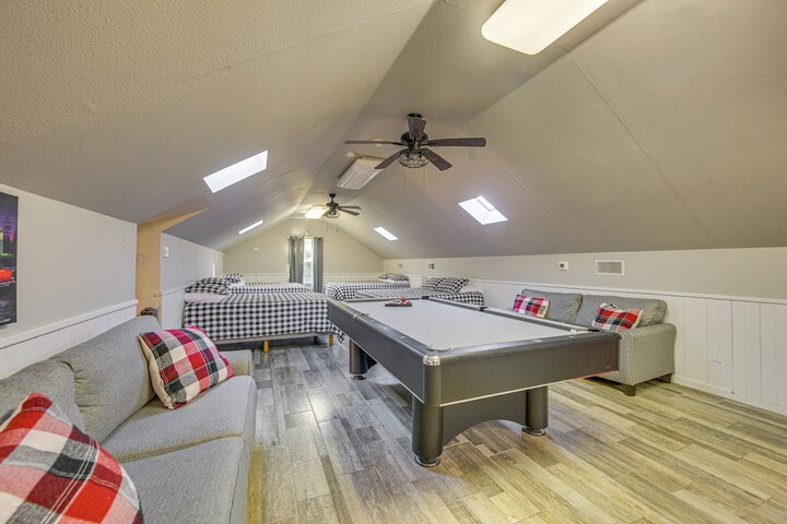 Game Room Trails! 30-acre Lakefront Streetman Gem