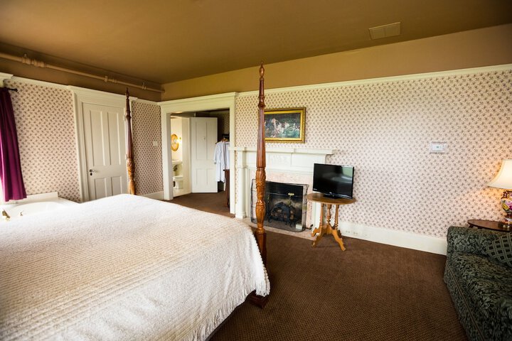 Room 17 of 112