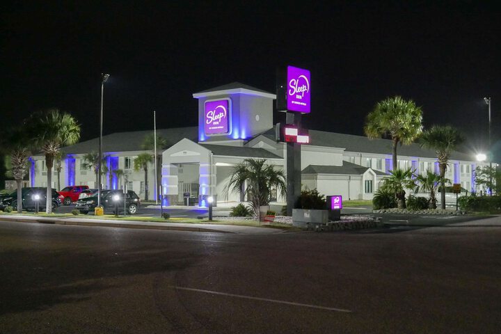 Hotel 3 of 34