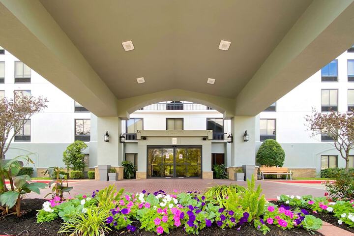 Best Western Plus Sugar Land / Stafford