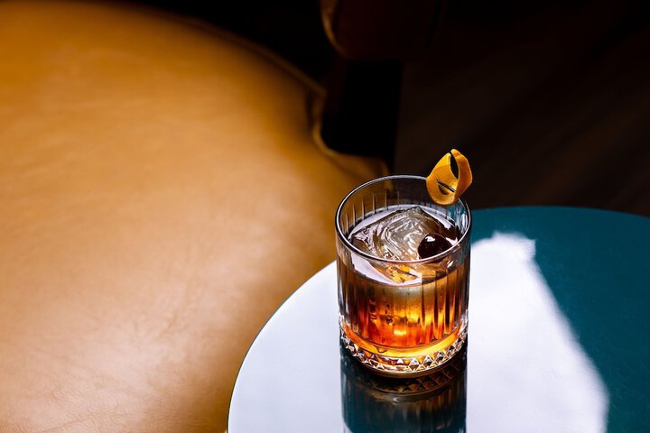 Lounge 69 of 76