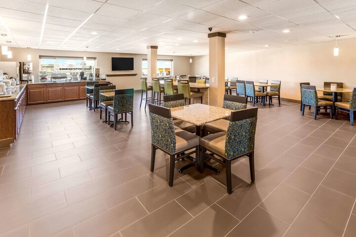 Comfort Inn Waukesha - Milwaukee West