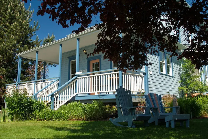 Blue Goose Inn B & B