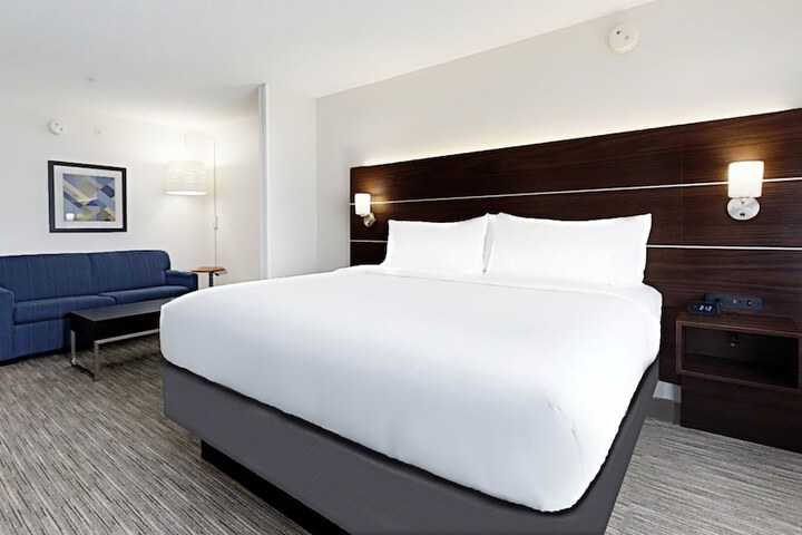 Room 14 of 41